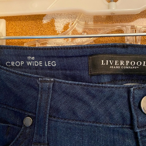 Liverpool 2%spandex cropped wide leg jeans - Picture 5 of 6
